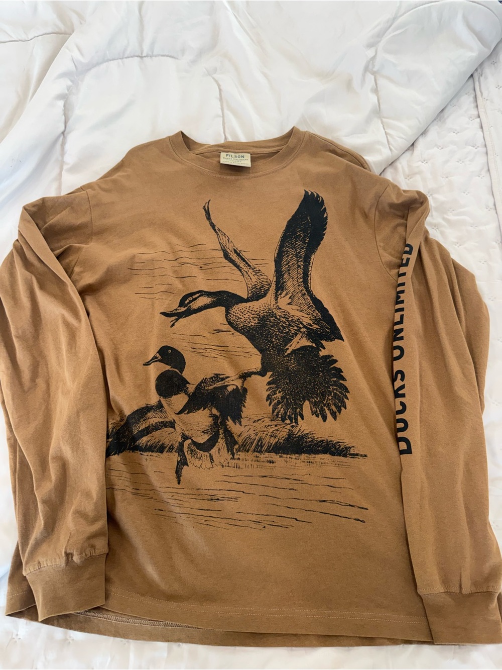 Filson Ducks Unlimited LS Tee Large Like New